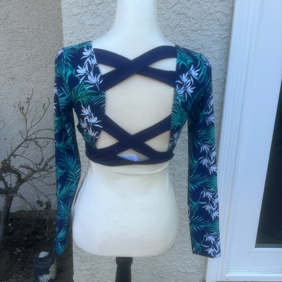 Cupshe Kaya Blue Tropical Crisscross Back Long Sleeve Bikini Women's Size NWT - Picture 5 of 14
